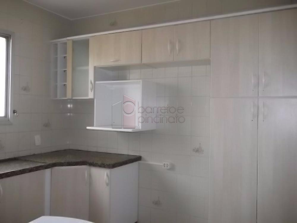 Comprar Apartamento / Padrão em Jundiaí R$ 260.000,00 - Foto 3