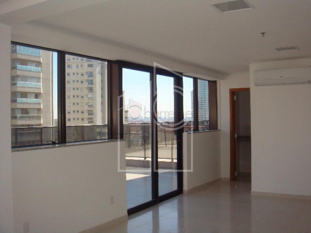 Alugar Comercial / Sala em Condomínio em Jundiaí R$ 1.800,00 - Foto 3