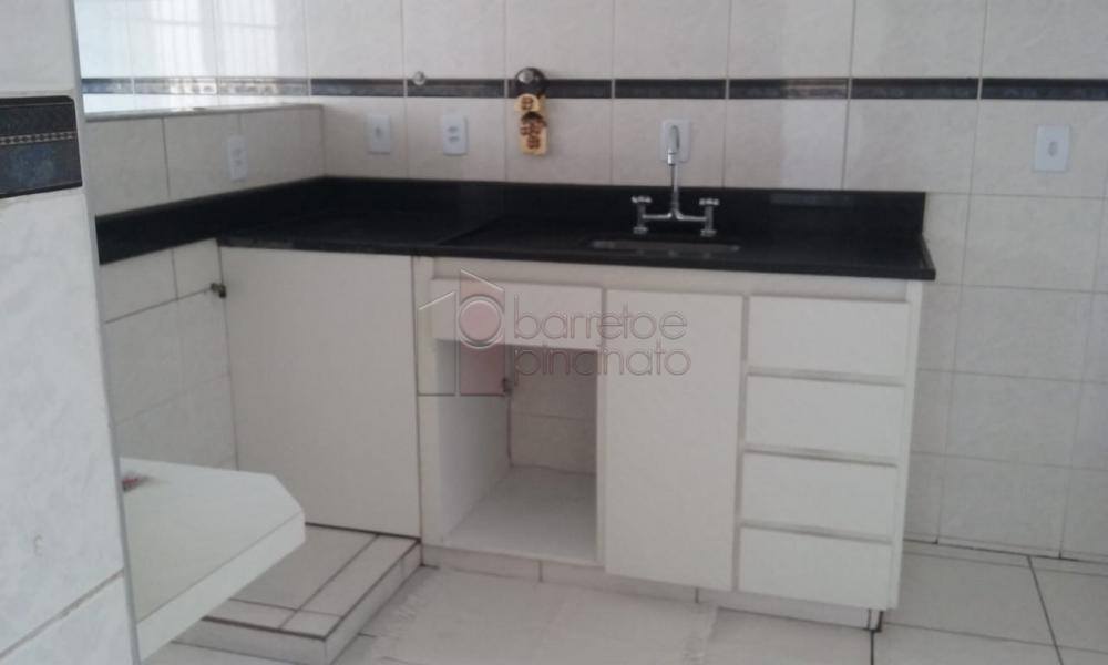 Alugar Apartamento / Padrão em Jundiaí R$ 1.500,00 - Foto 1