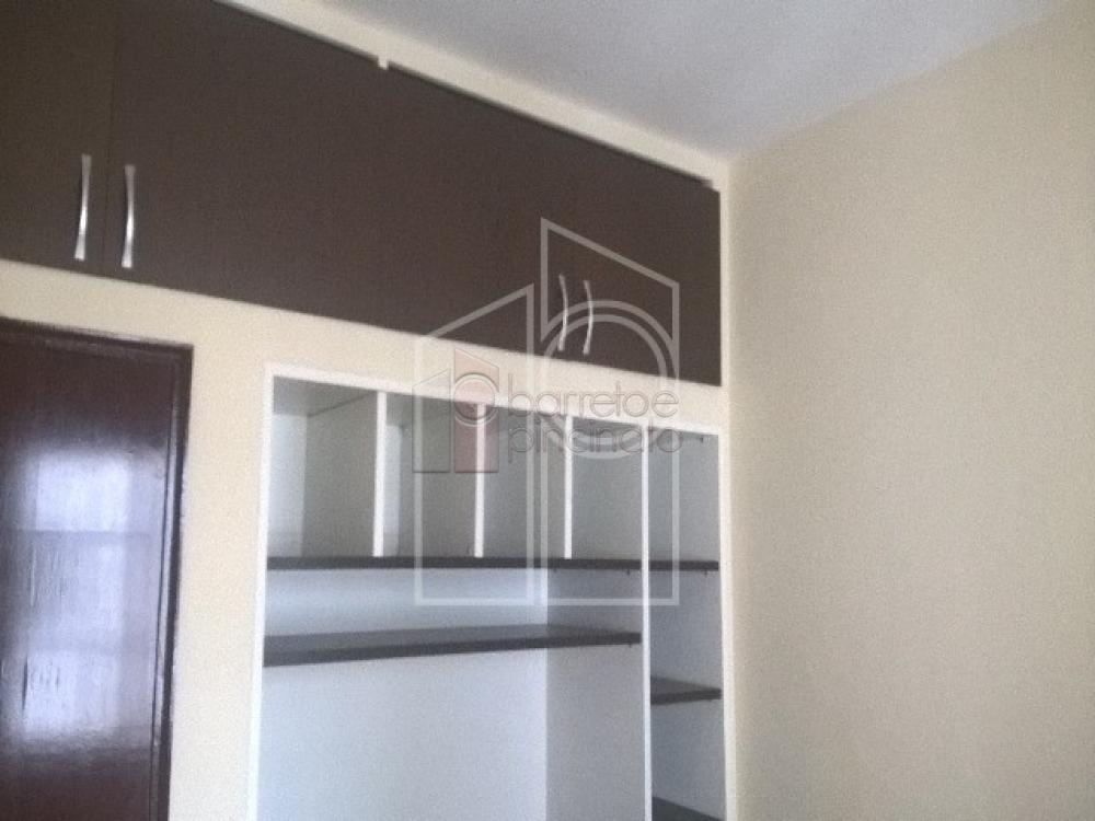 Alugar Apartamento / Padrão em Jundiaí R$ 1.000,00 - Foto 4