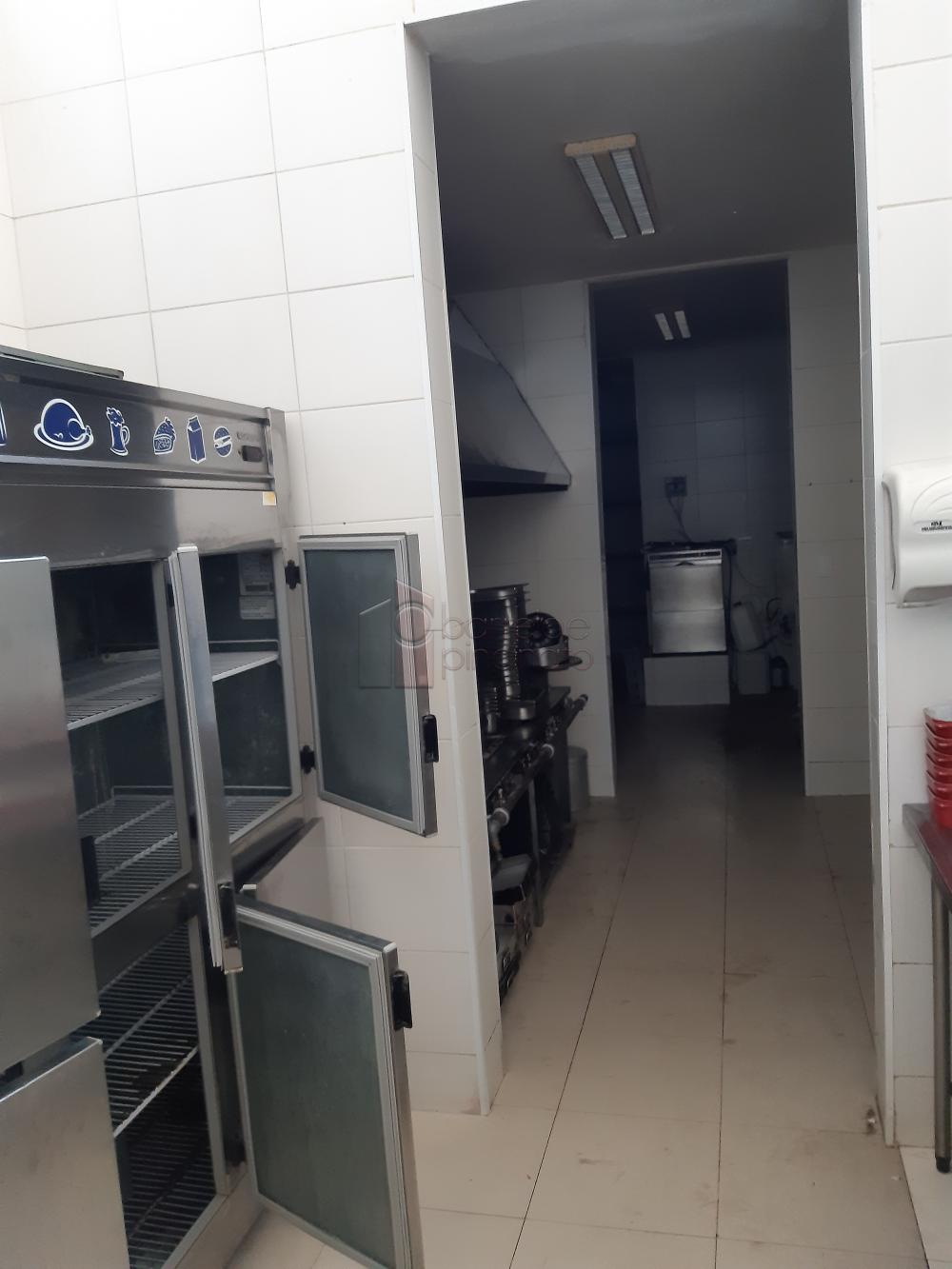 Alugar Comercial / Prédio em Jundiaí R$ 25.000,00 - Foto 10