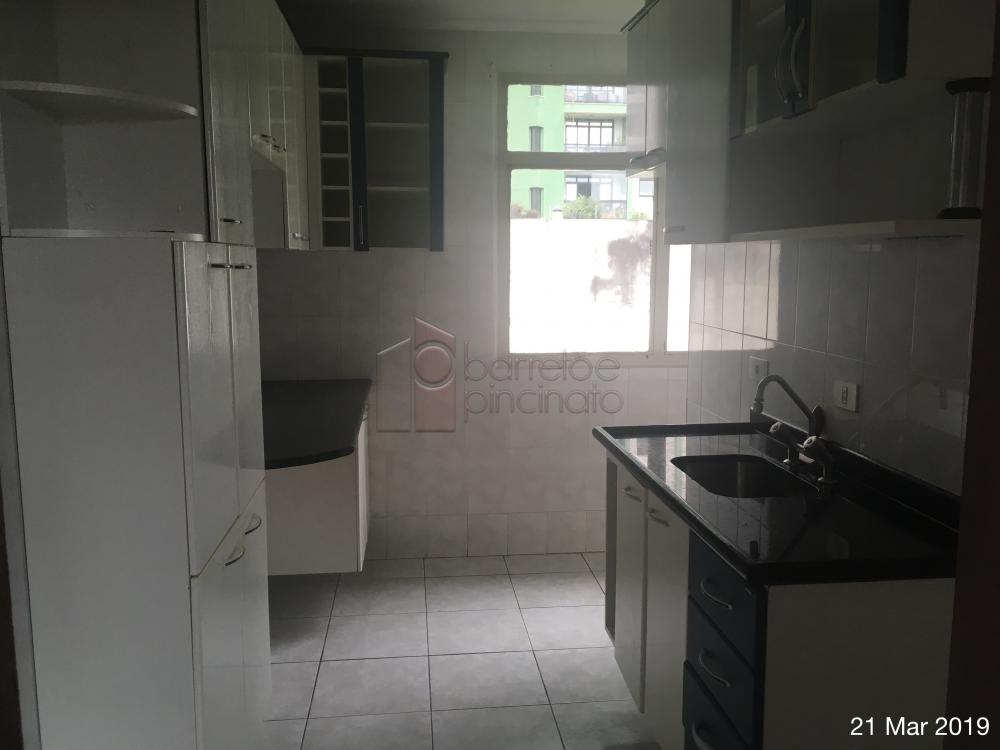Alugar Apartamento / Padrão em Jundiaí R$ 1.000,00 - Foto 1