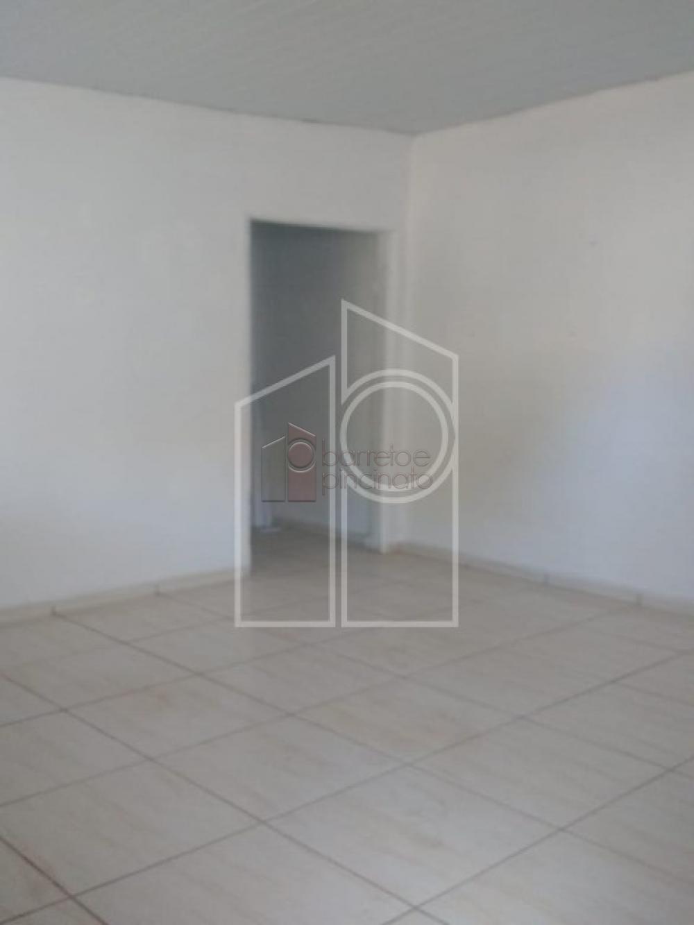 Alugar Casa / Padrão em Várzea Paulista R$ 700,00 - Foto 3