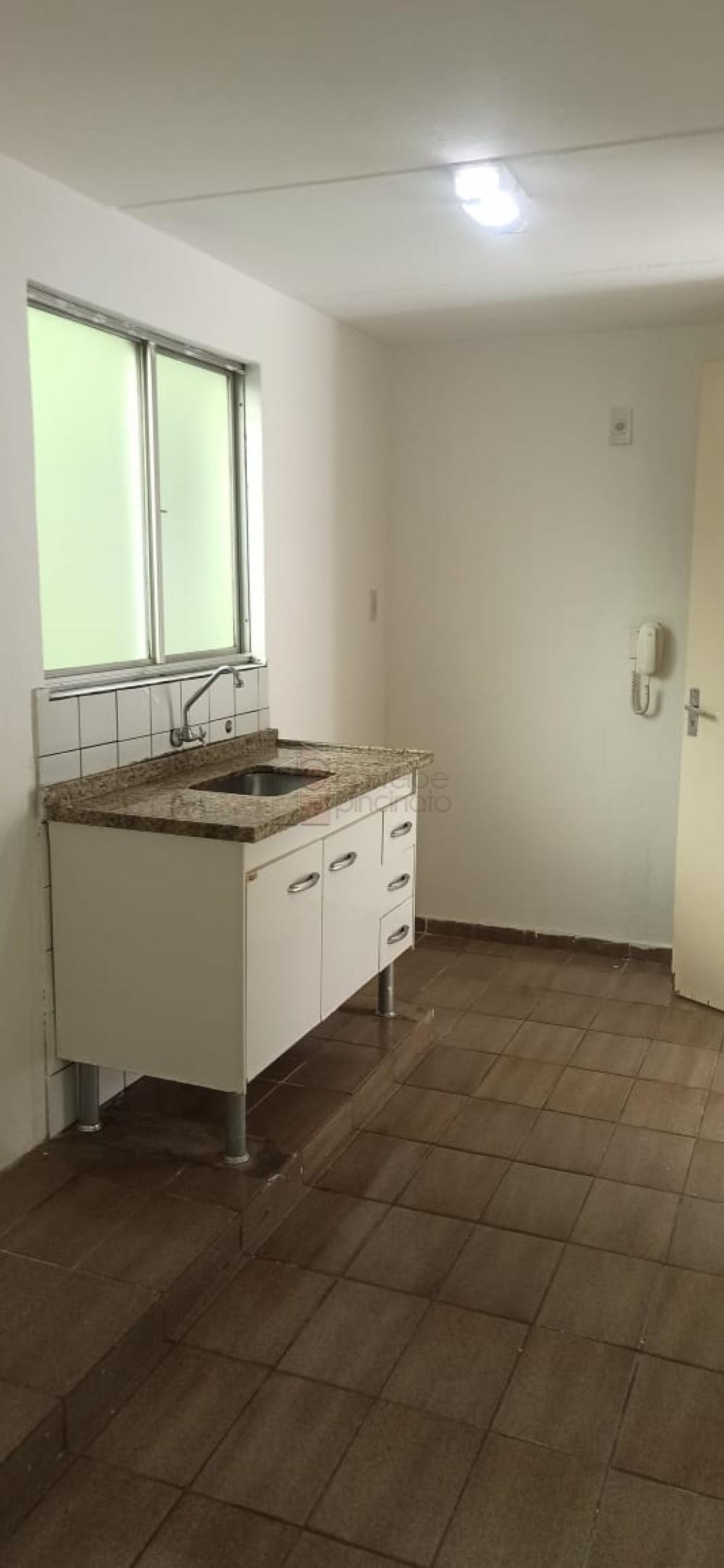 Comprar Apartamento / Padrão em Jundiaí R$ 230.000,00 - Foto 2