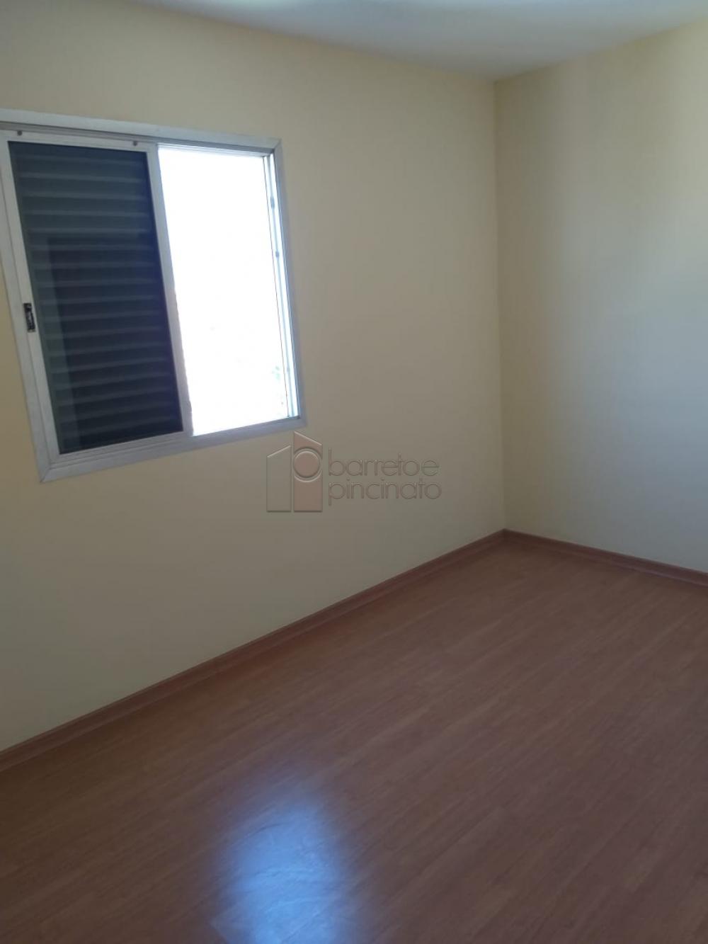 Alugar Apartamento / Padrão em Jundiaí R$ 1.600,00 - Foto 2