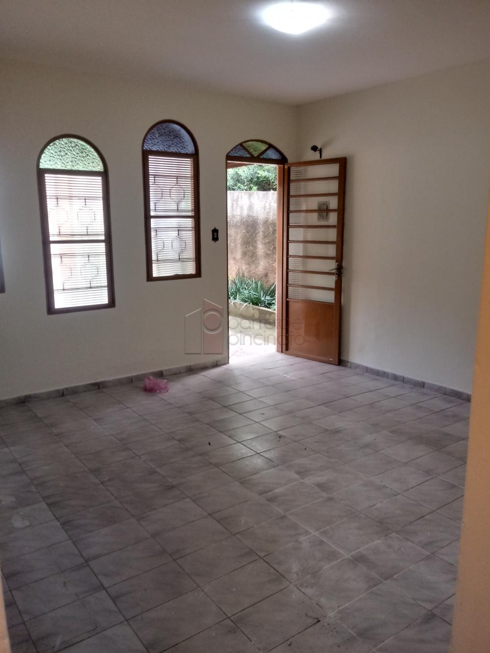 Alugar Casa / Padrão em Jundiaí R$ 2.200,00 - Foto 1