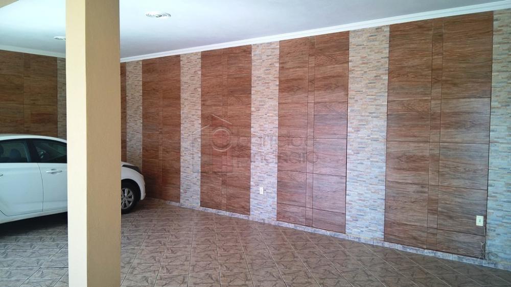 Alugar Casa / Sobrado em Jundiaí R$ 4.000,00 - Foto 2