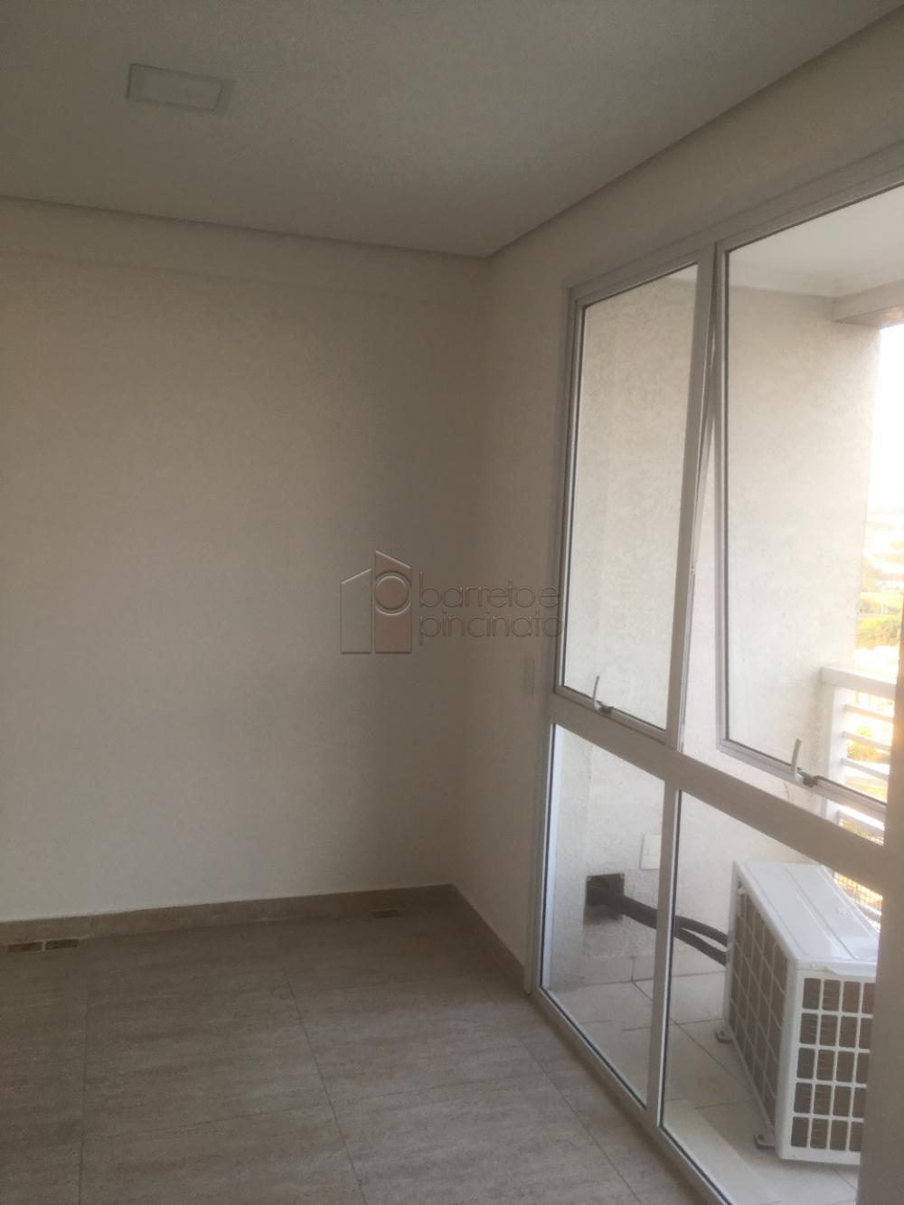 Alugar Comercial / Sala em Condomínio em Jundiaí R$ 1.500,00 - Foto 4