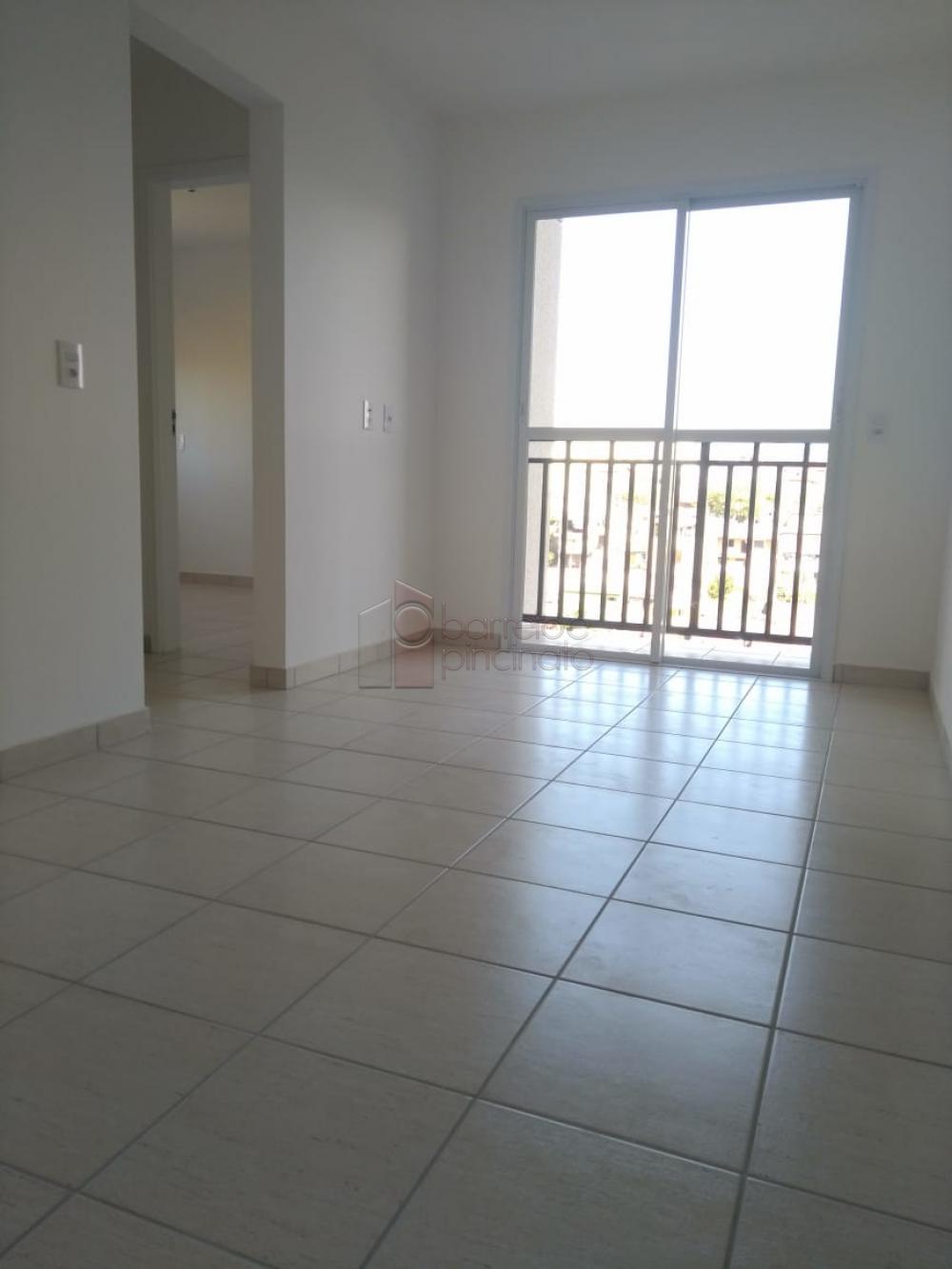 Alugar Apartamento / Padrão em Várzea Paulista R$ 1.500,00 - Foto 1