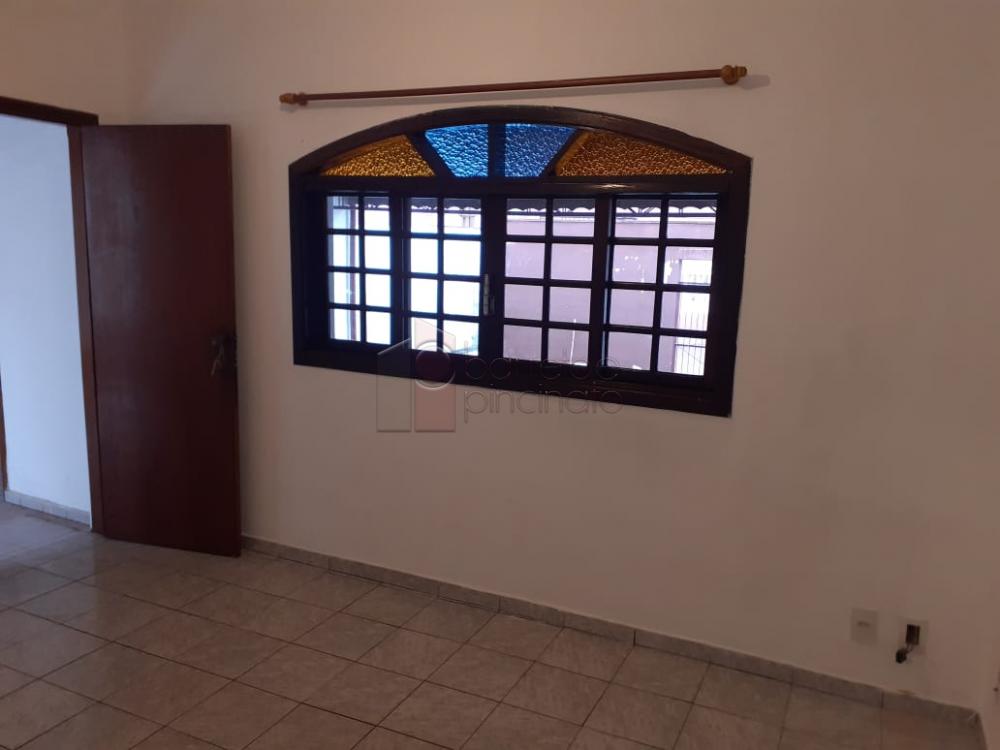 Alugar Casa / Padrão em Jundiaí R$ 2.500,00 - Foto 1