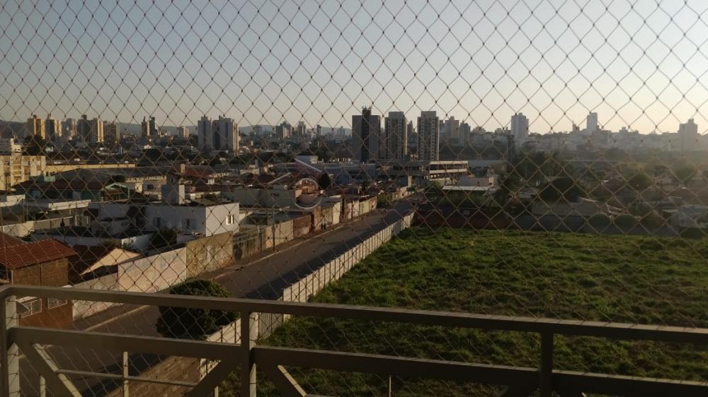 Alugar Apartamento / Padrão em Jundiaí R$ 1.500,00 - Foto 5