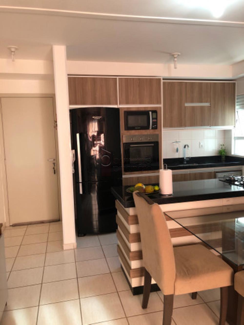 Alugar Apartamento / Padrão em Jundiaí R$ 1.800,00 - Foto 2