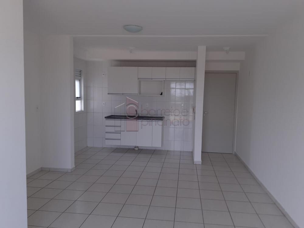 Alugar Apartamento / Padrão em Jundiaí R$ 2.000,00 - Foto 2