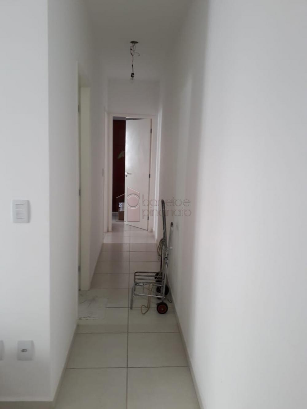 Comprar Apartamento / Padrão em Jundiaí R$ 310.000,00 - Foto 4