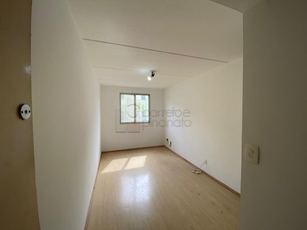 Alugar Apartamento / Padrão em Jundiaí R$ 1.250,00 - Foto 1