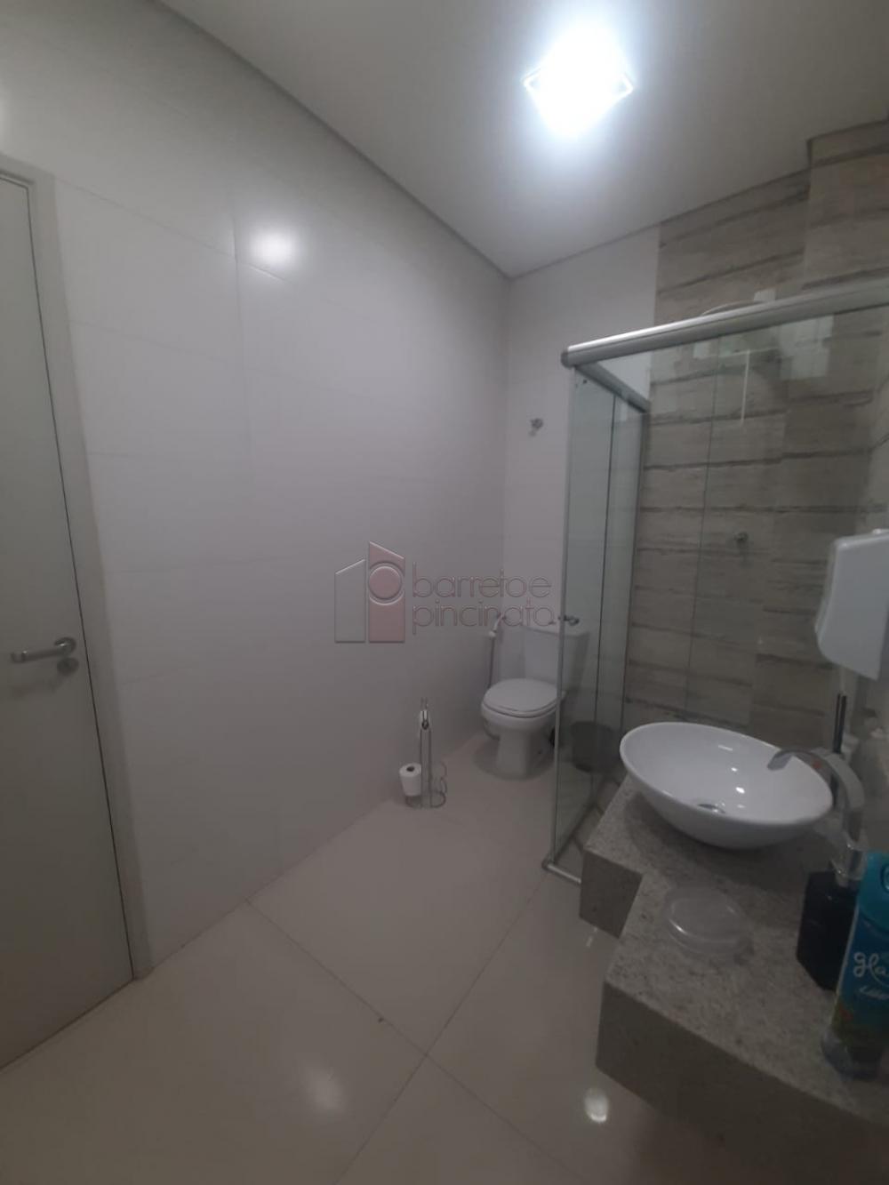 Comprar Comercial / Prédio em Jundiaí R$ 1.600.000,00 - Foto 4