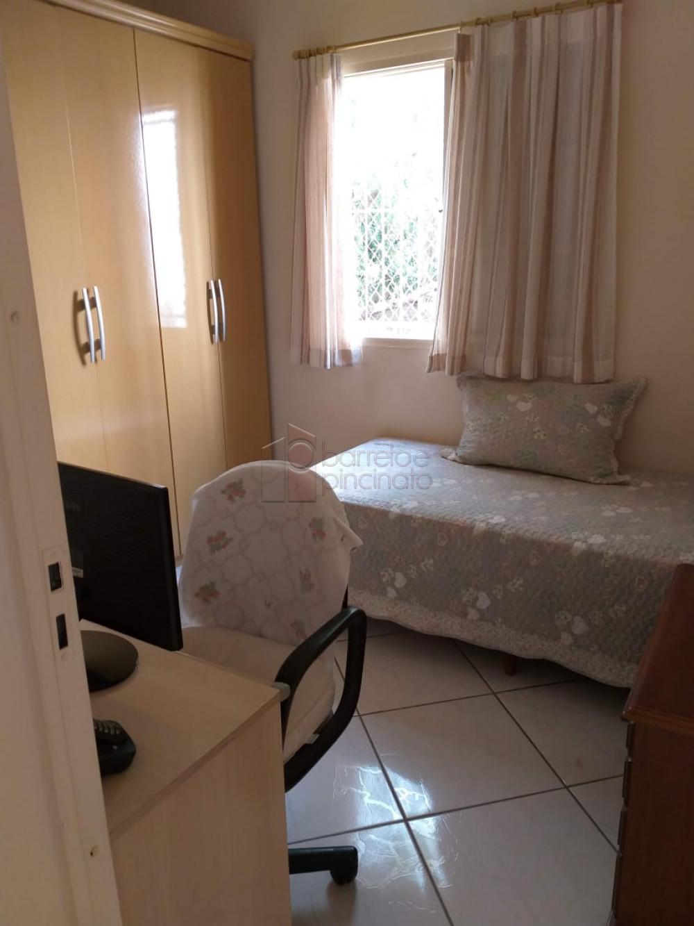 Comprar Apartamento / Padrão em Jundiaí R$ 250.000,00 - Foto 2