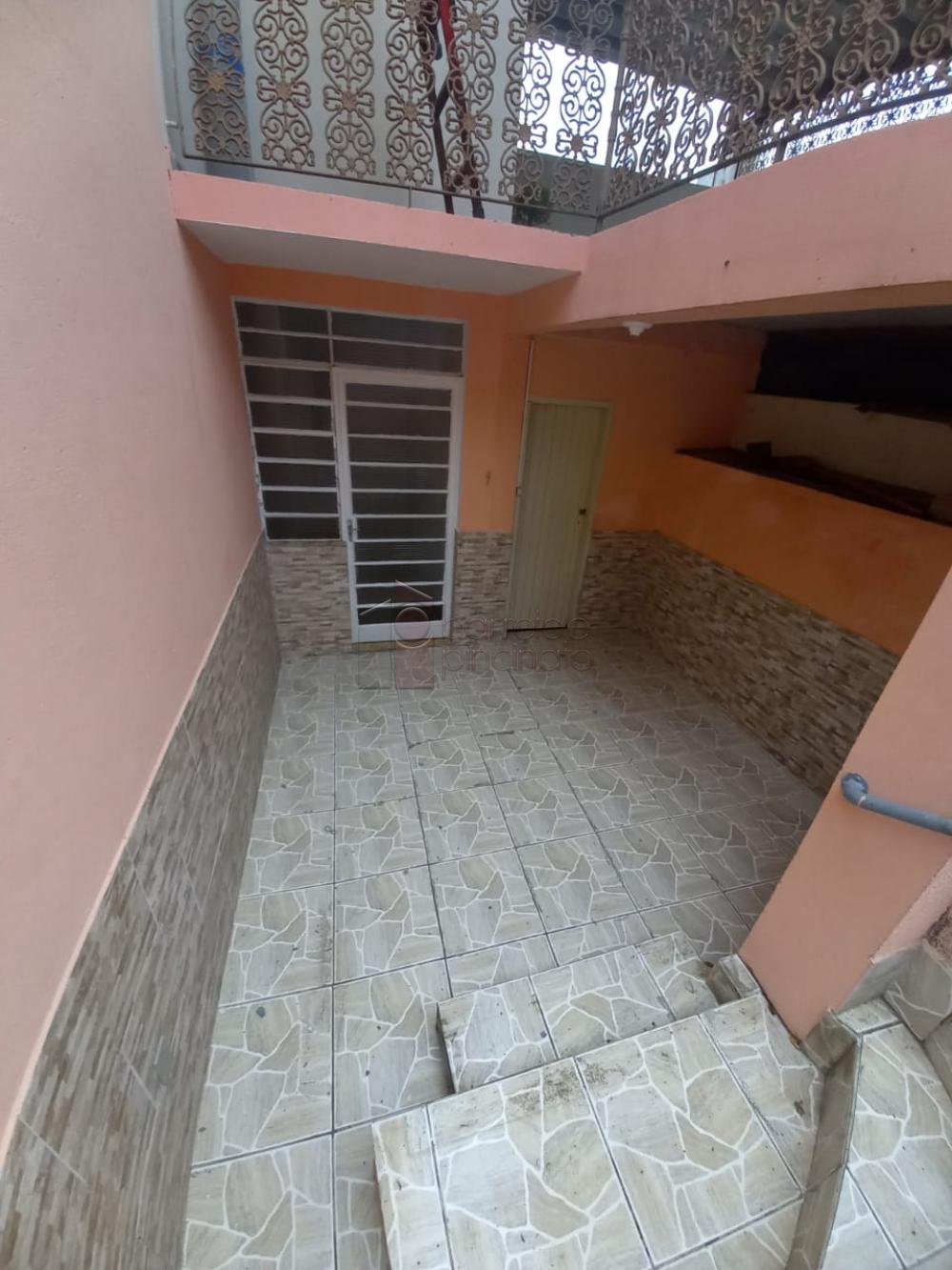 Alugar Casa / Padrão em Jundiaí R$ 1.500,00 - Foto 1