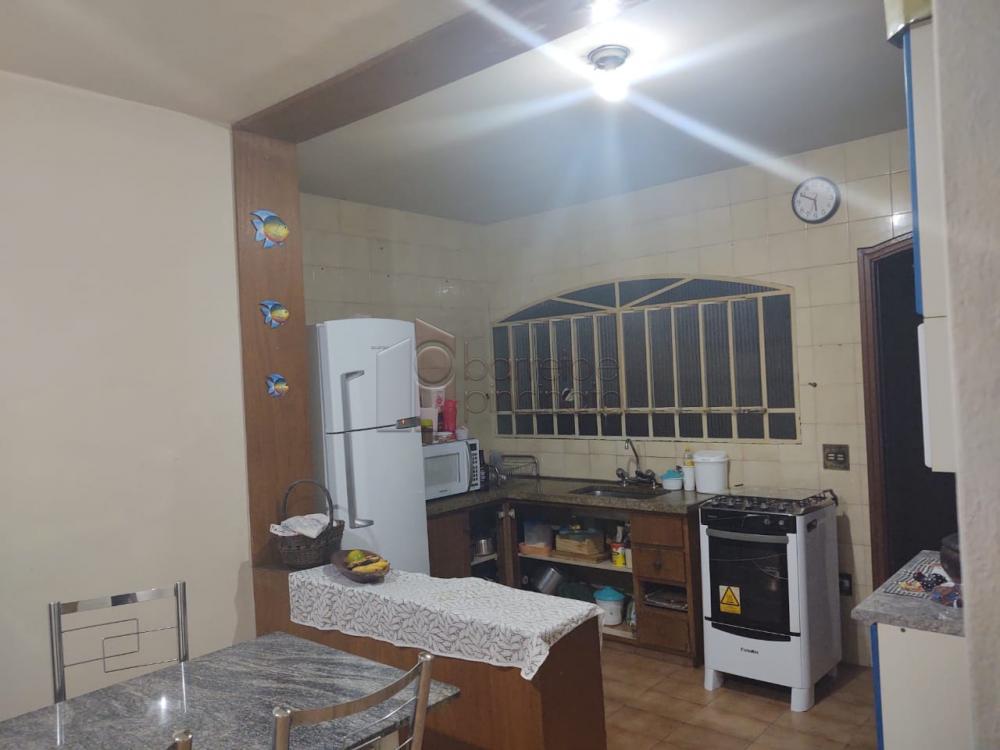 Comprar Casa / Padrão em Jundiaí R$ 550.000,00 - Foto 1