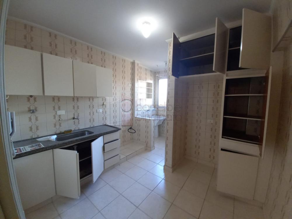 Comprar Apartamento / Padrão em Jundiaí R$ 380.000,00 - Foto 6