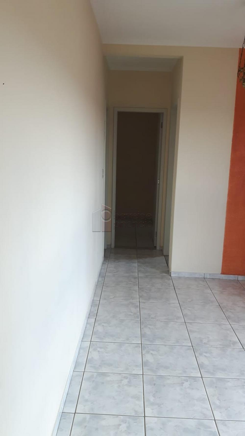 Comprar Apartamento / Padrão em Jundiaí R$ 300.000,00 - Foto 4