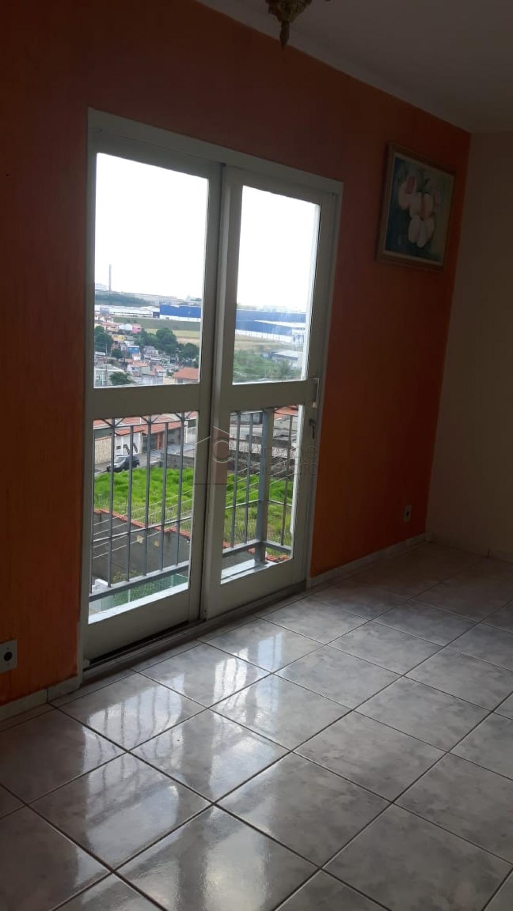 Comprar Apartamento / Padrão em Jundiaí R$ 300.000,00 - Foto 2