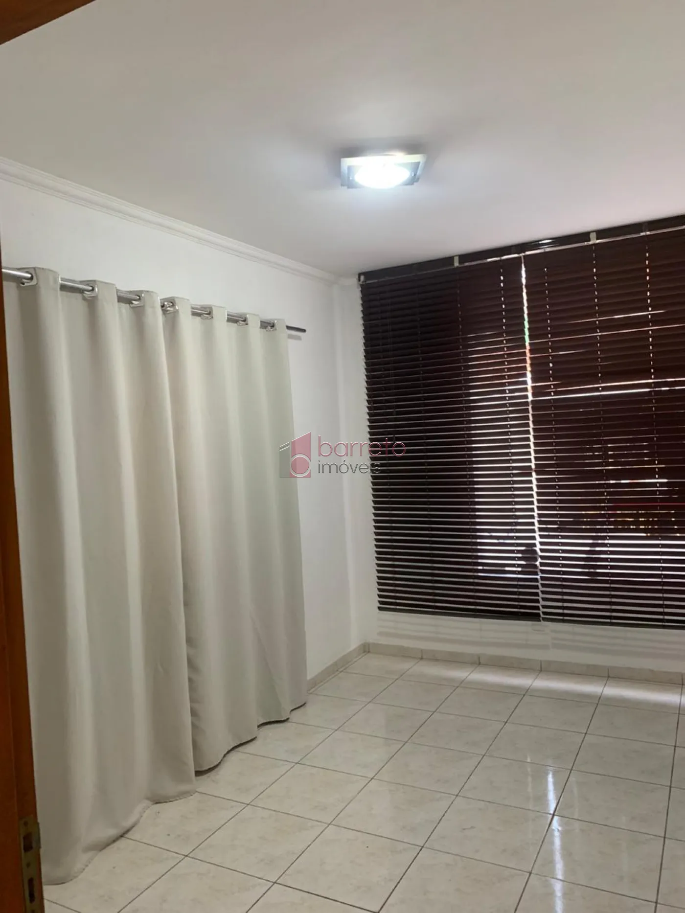 Alugar Casa / Sobrado em Jundiaí R$ 4.400,00 - Foto 14