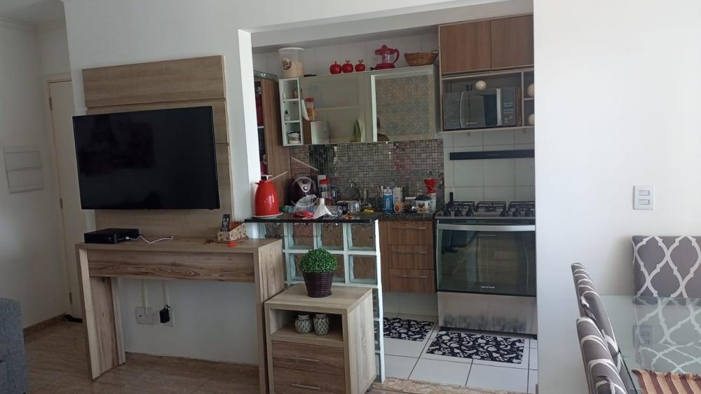 Comprar Apartamento / Padrão em Jundiaí R$ 420.000,00 - Foto 4