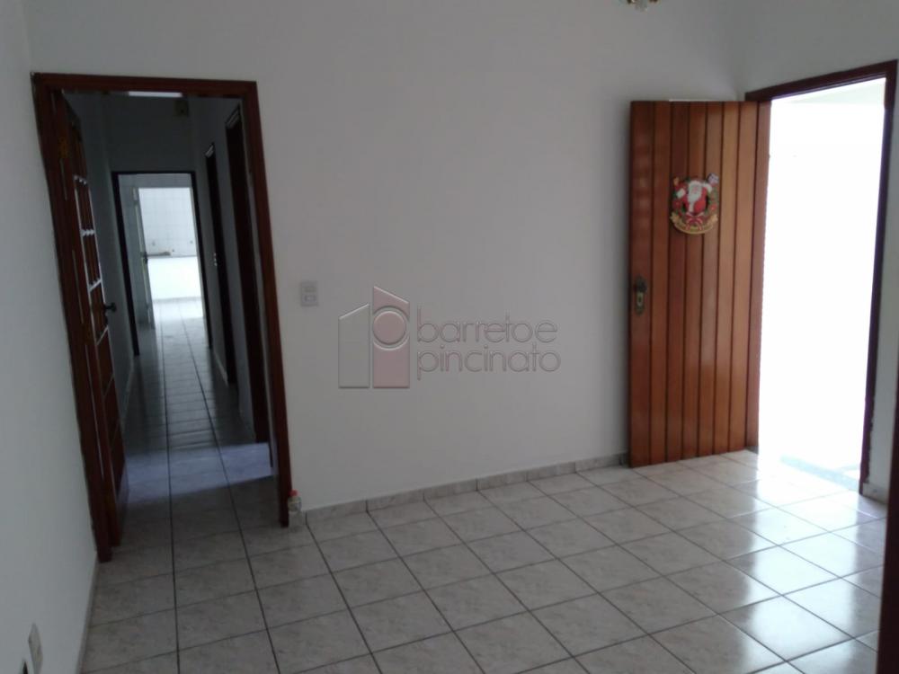 Alugar Casa / Padrão em Jundiaí R$ 2.900,00 - Foto 1