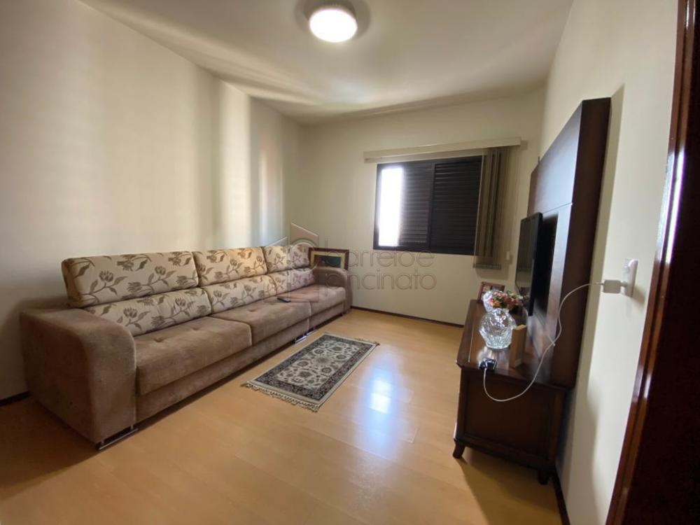 Comprar Apartamento / Padrão em Jundiaí R$ 1.950.000,00 - Foto 8