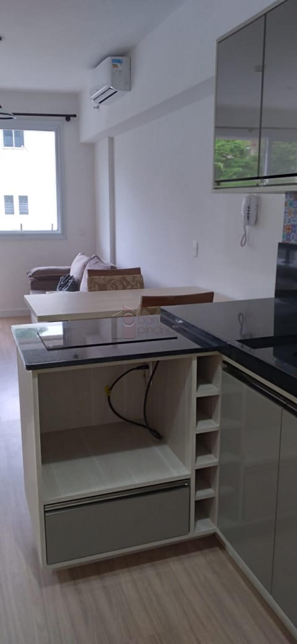 Comprar Apartamento / Padrão em Jundiaí R$ 490.000,00 - Foto 2