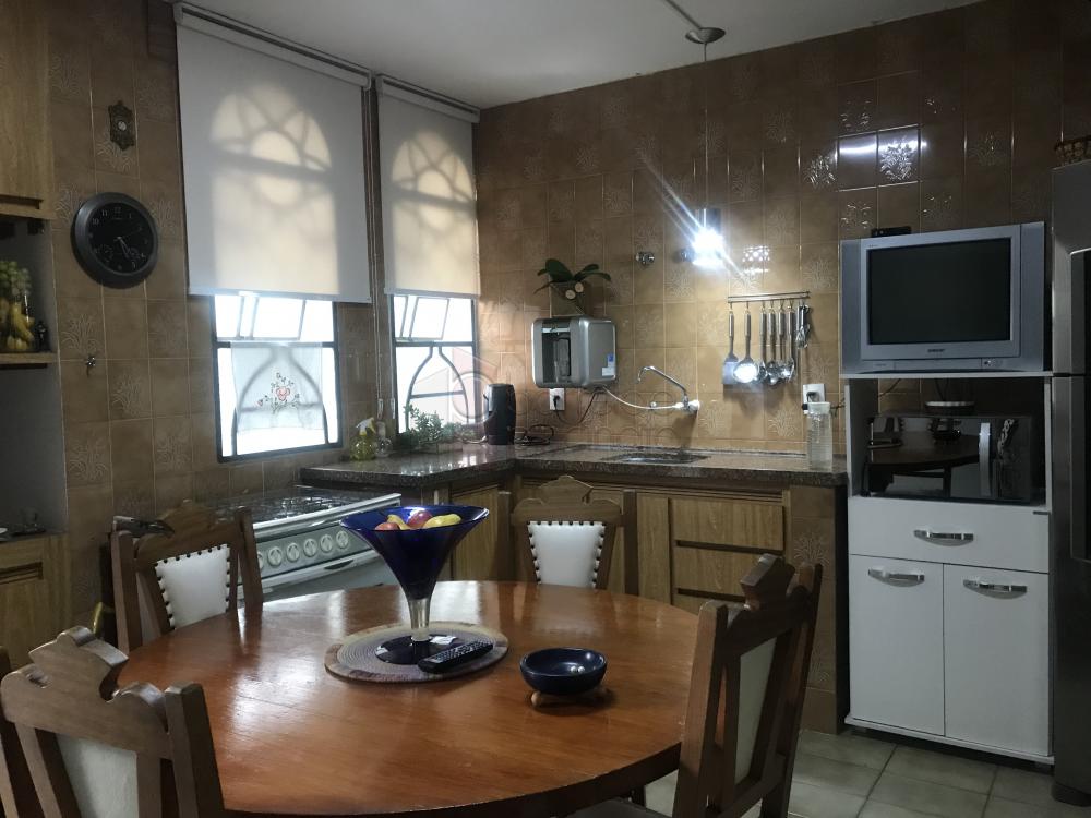 Alugar Casa / Padrão em Jundiaí R$ 5.800,00 - Foto 3