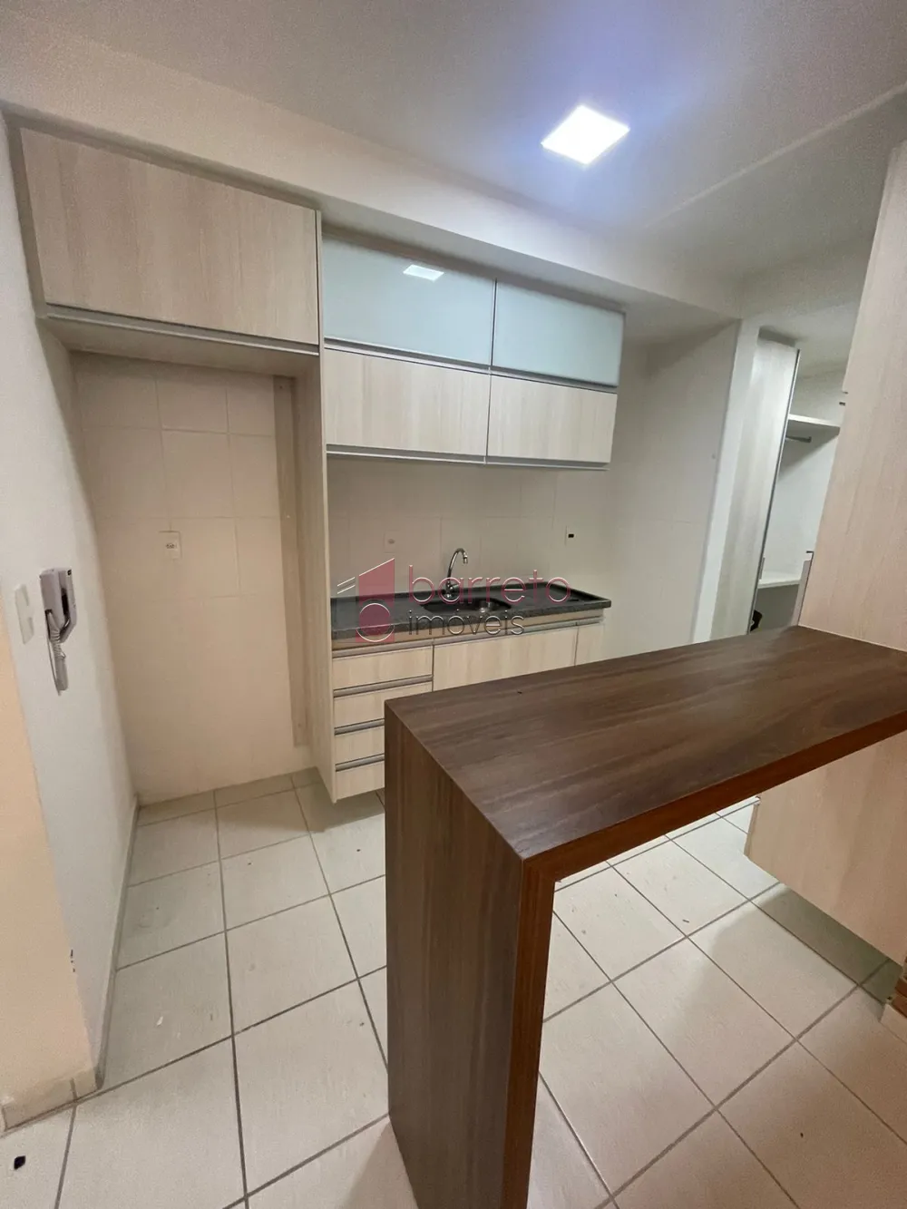 Alugar Apartamento / Padrão em Jundiaí R$ 1.850,00 - Foto 2