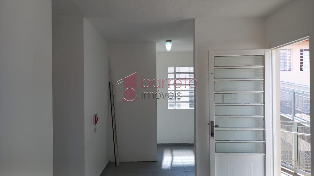 Alugar Apartamento / Padrão em Jundiaí R$ 1.800,00 - Foto 2