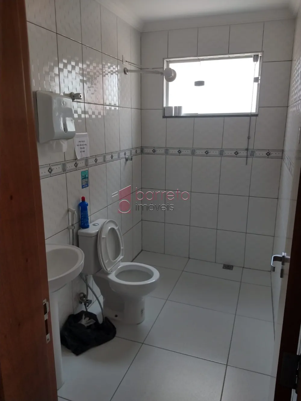 Alugar Comercial / Sala Comercial (sem cond.) em Várzea Paulista R$ 2.500,00 - Foto 8