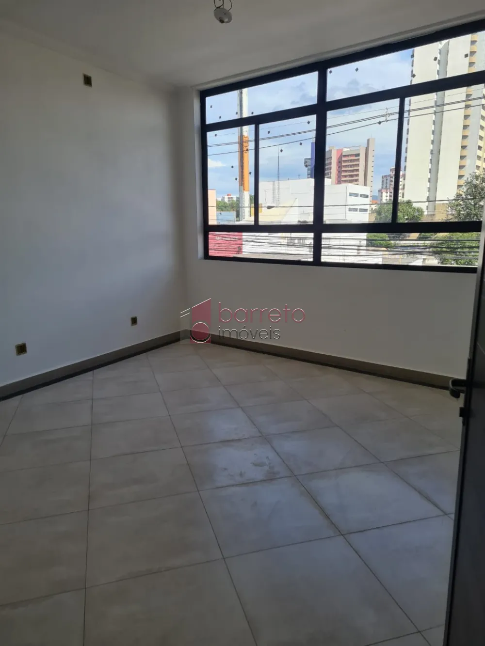 Comprar Comercial / Ponto Comercial em Jundiaí R$ 1.500.000,00 - Foto 5