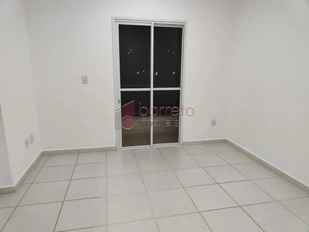 Comprar Apartamento / Padrão em Jundiaí R$ 350.000,00 - Foto 2