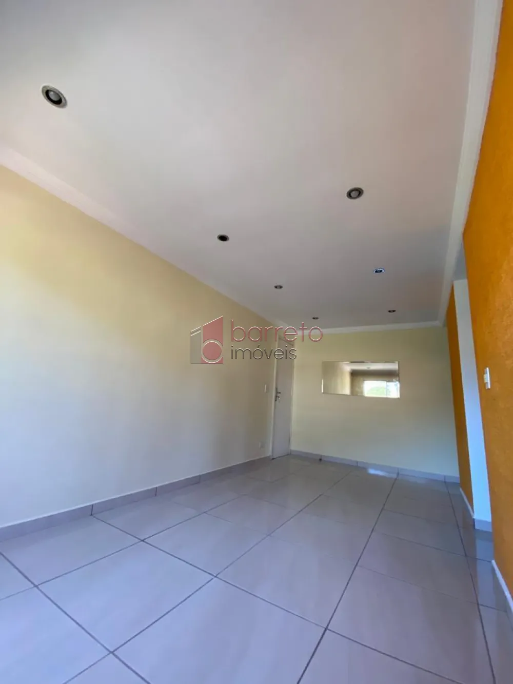 Alugar Apartamento / Padrão em Jundiaí R$ 1.900,00 - Foto 2