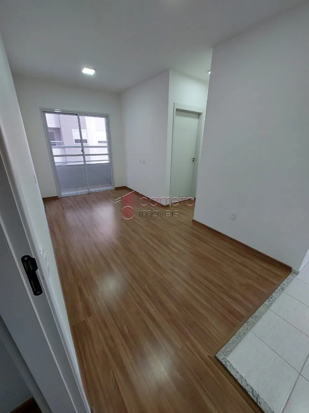 Alugar Apartamento / Padrão em Jundiaí R$ 1.950,00 - Foto 2