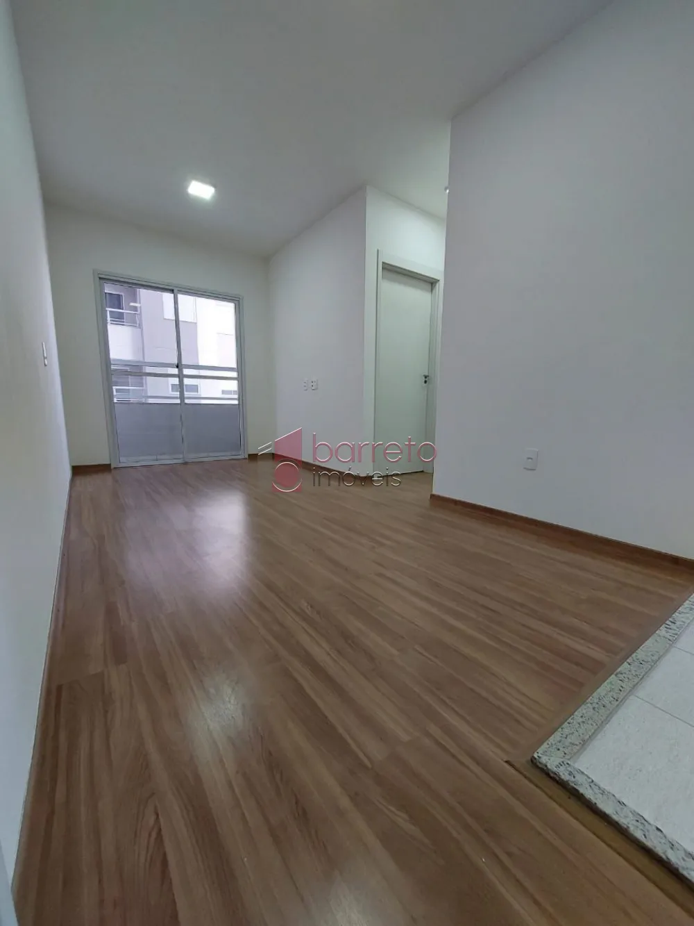 Alugar Apartamento / Padrão em Jundiaí R$ 1.950,00 - Foto 1