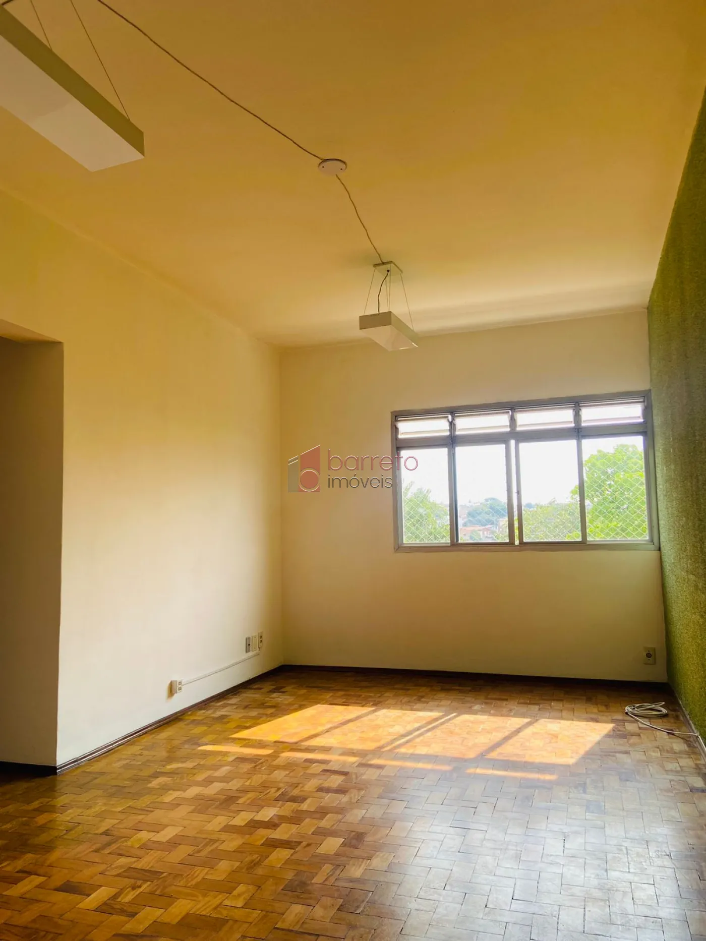 Alugar Apartamento / Padrão em Jundiaí R$ 1.350,00 - Foto 2