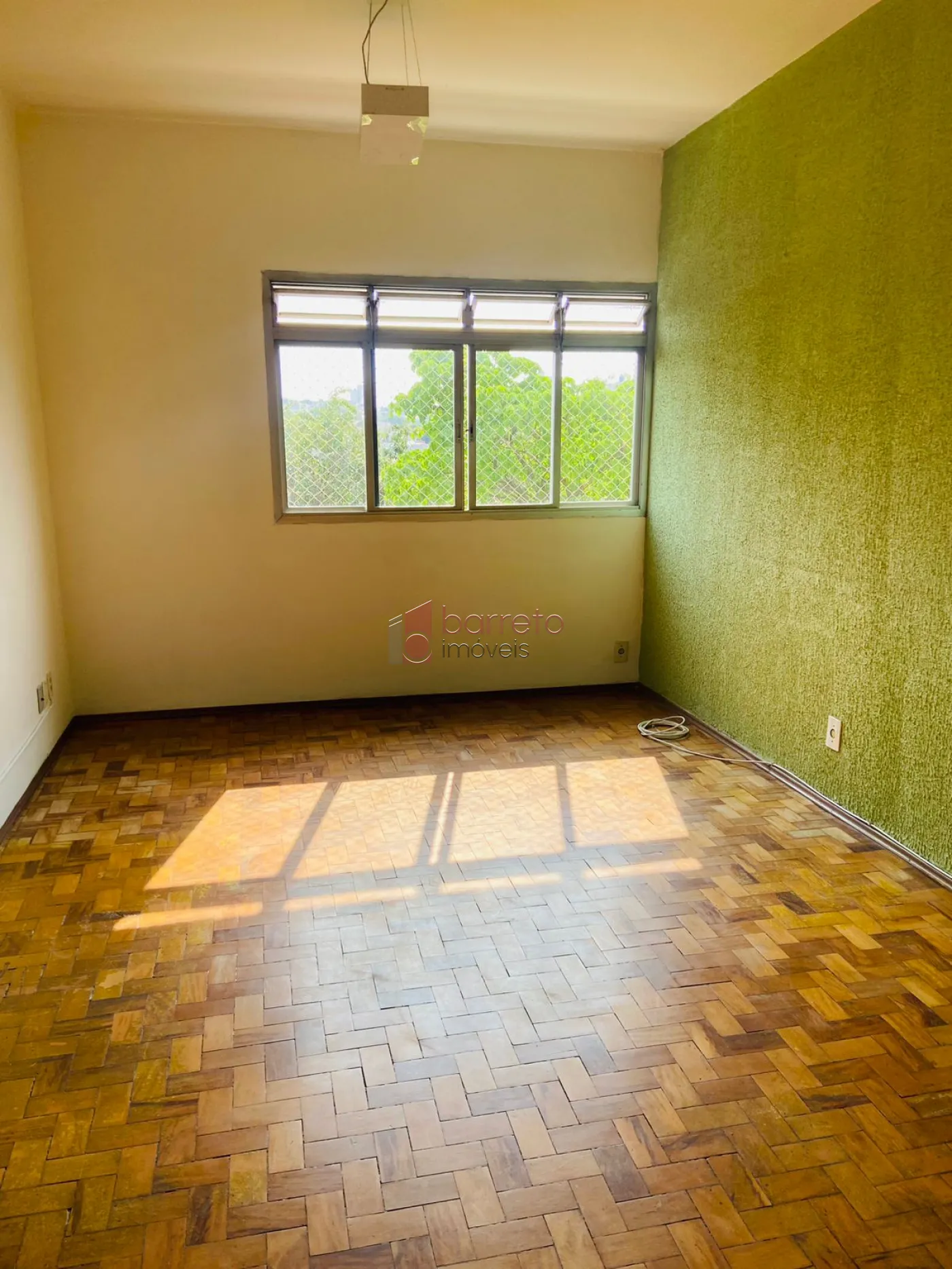 Alugar Apartamento / Padrão em Jundiaí R$ 1.350,00 - Foto 1