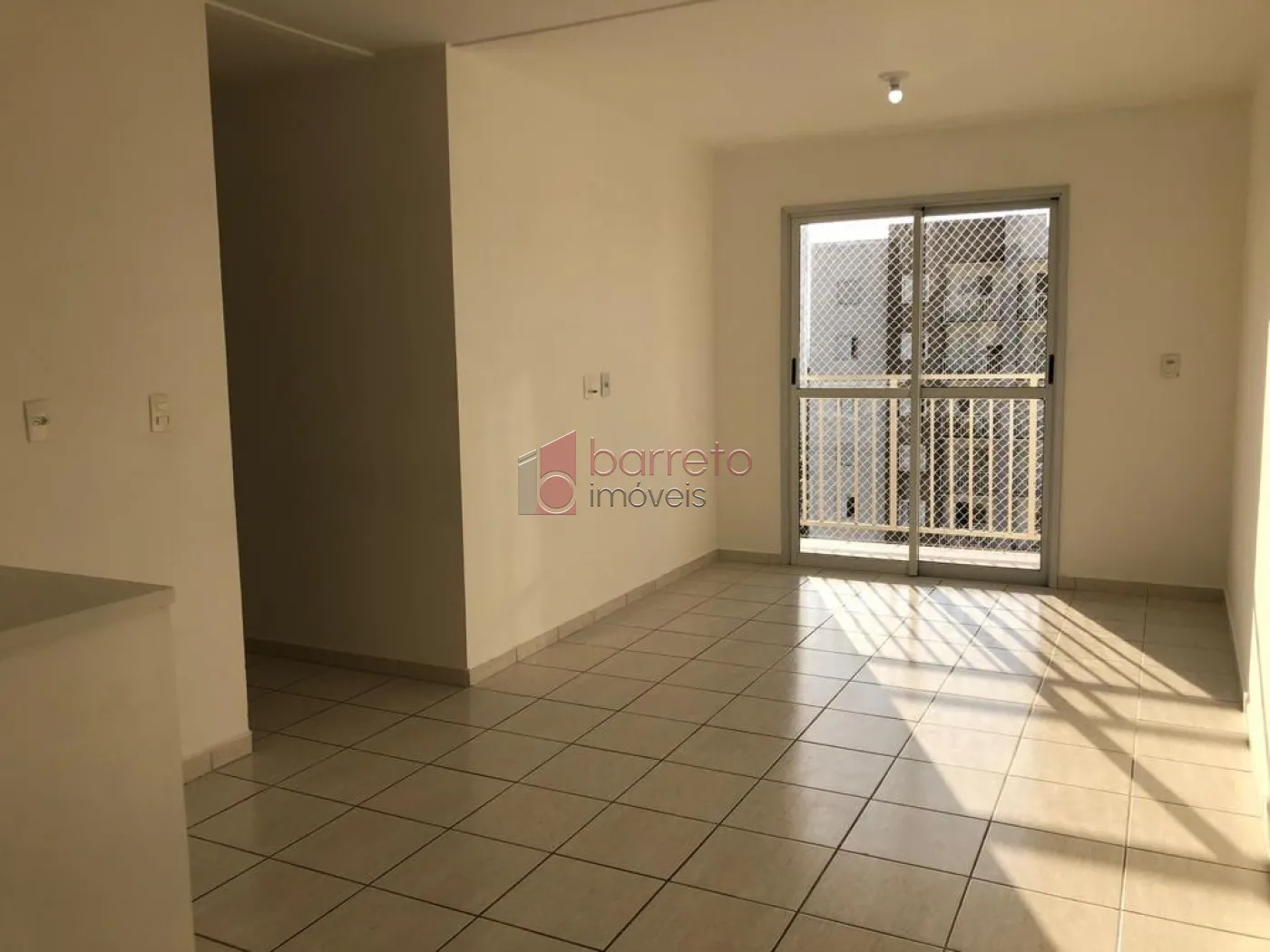 Alugar Apartamento / Padrão em Jundiaí R$ 1.700,00 - Foto 2