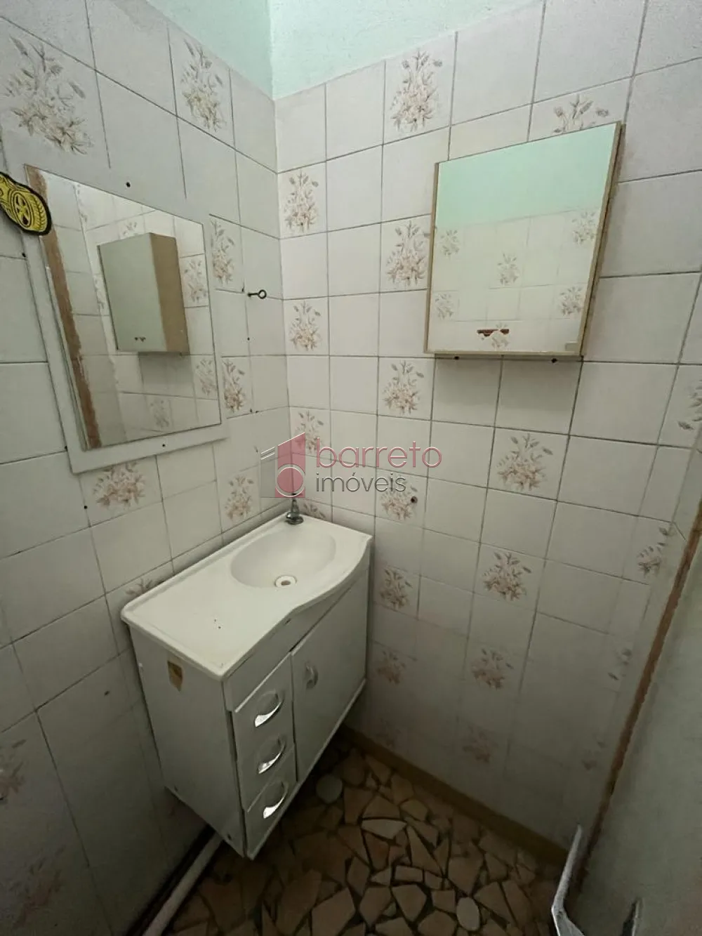 Alugar Comercial / Sala Comercial (sem cond.) em Jundiaí R$ 1.000,00 - Foto 2