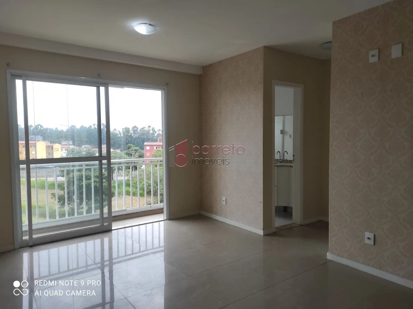 Alugar Apartamento / Padrão em Jundiaí R$ 2.500,00 - Foto 1