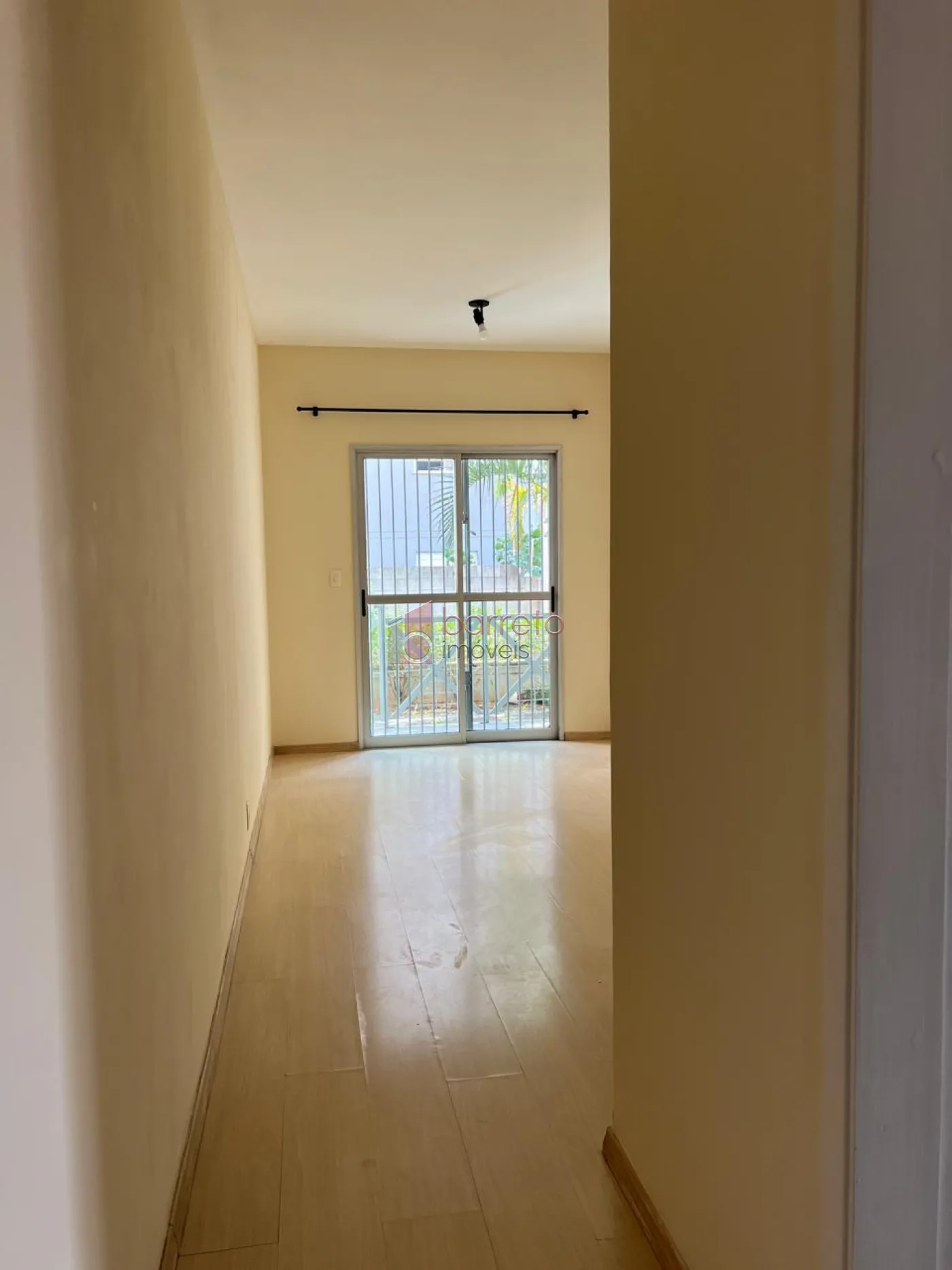 Alugar Apartamento / Térreo em Jundiaí R$ 1.200,00 - Foto 2