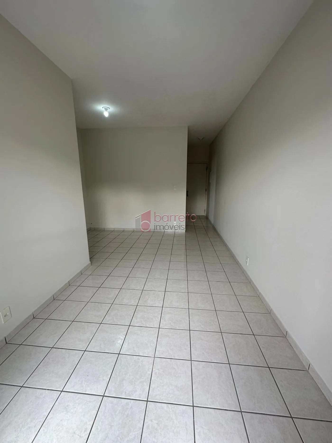 Alugar Apartamento / Padrão em Jundiaí R$ 1.500,00 - Foto 2