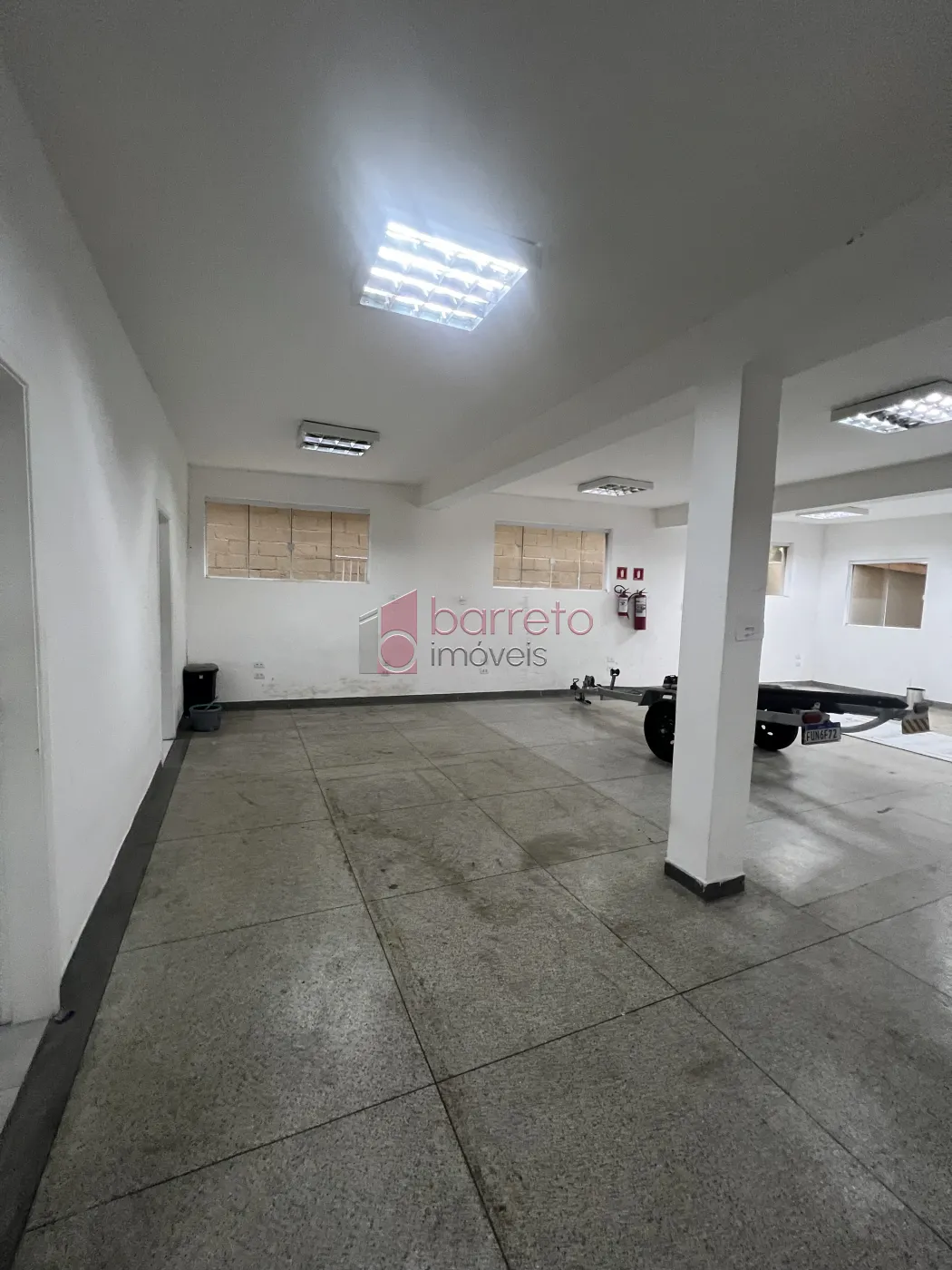 Alugar Comercial / Prédio em Jundiaí R$ 10.800,00 - Foto 2