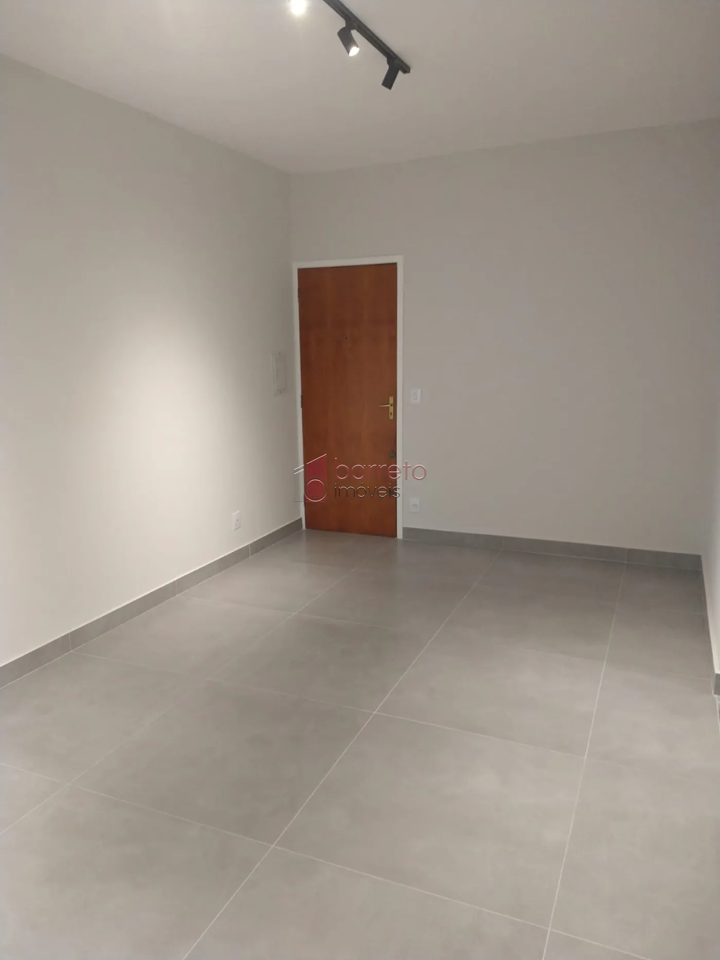 Alugar Apartamento / Padrão em Jundiaí R$ 2.200,00 - Foto 2