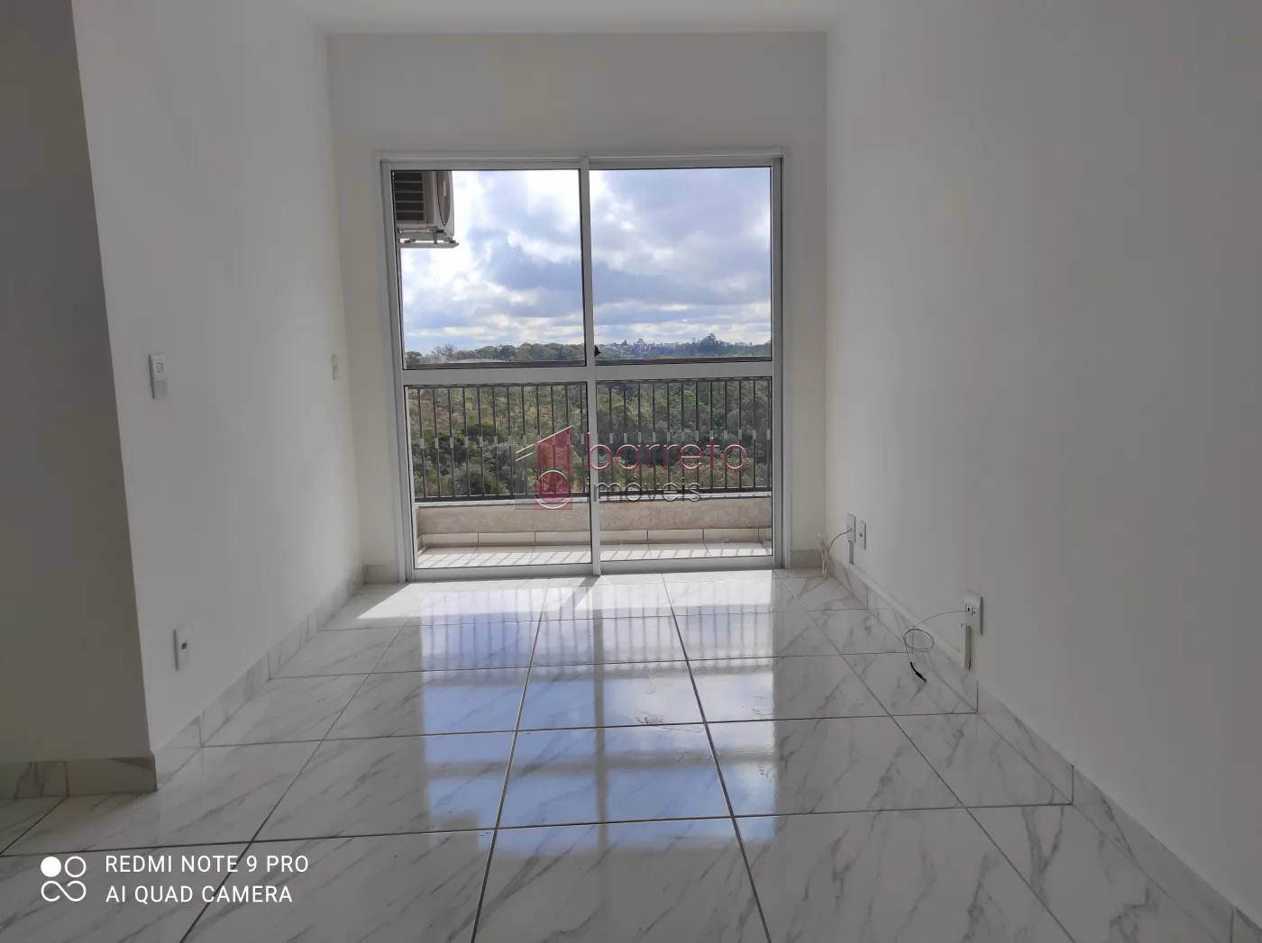 Alugar Apartamento / Padrão em Jundiaí R$ 1.800,00 - Foto 1